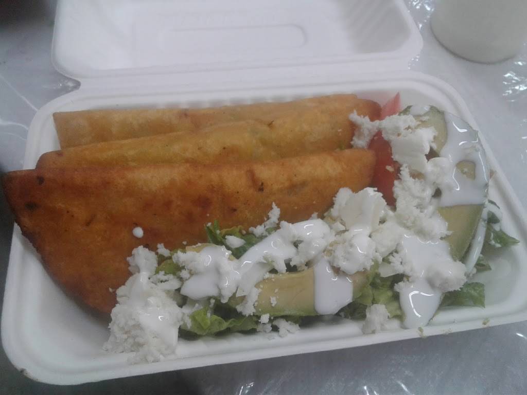 MANA DELI POPUSAS AND MEXICAN FOOD | restaurant | 9841 17th Ave SW, Seattle, WA 98106, USA | 2069810272 OR +1 206-981-0272