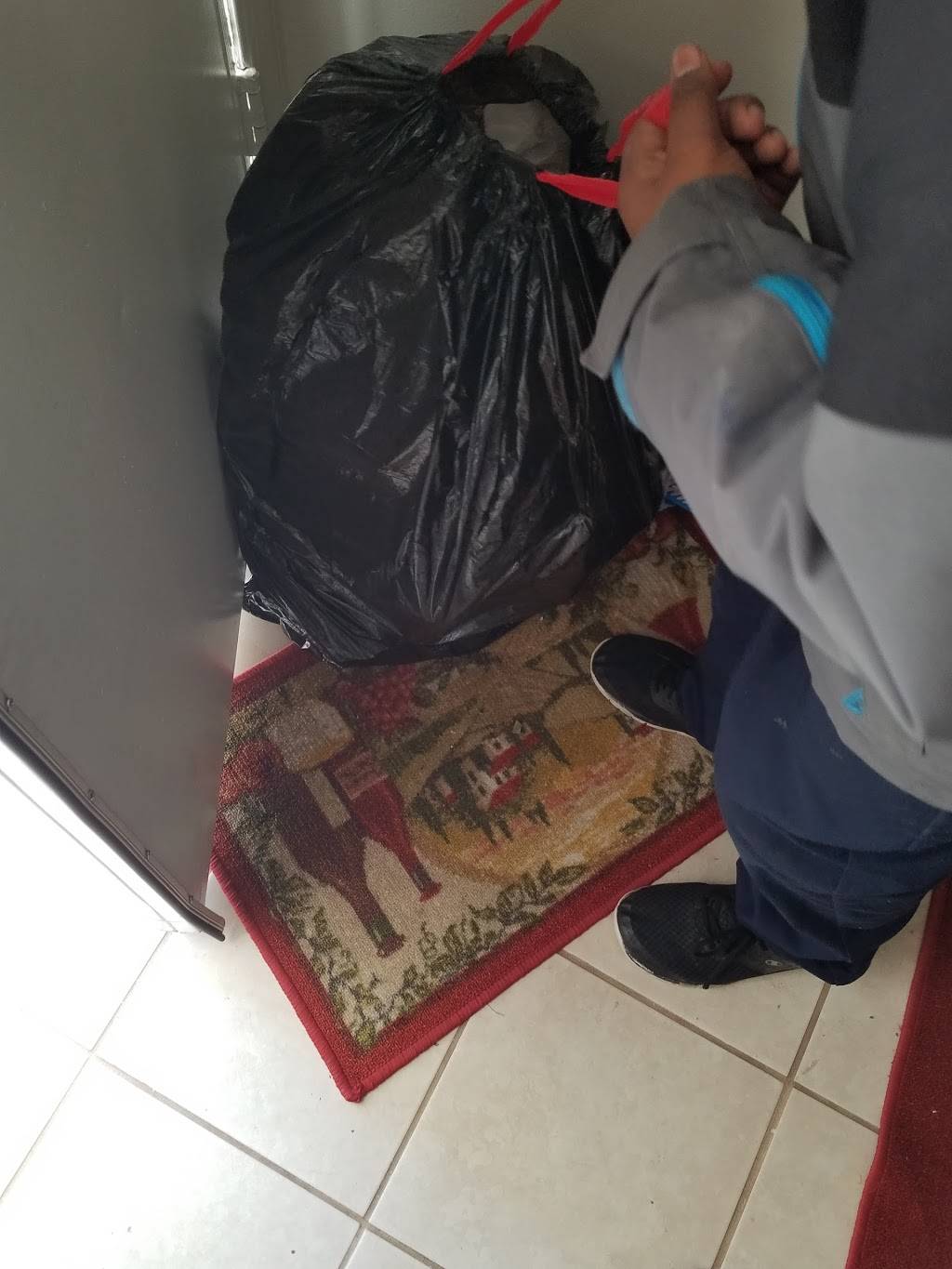 Mamma Lucia | restaurant | 3815 Branch Ave, Hillcrest Heights, MD 20748, USA | 3014231350 OR +1 301-423-1350