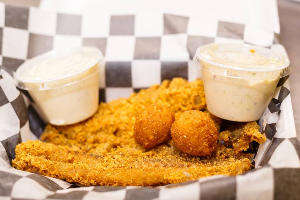 Fishville Trading Post, LLC | restaurant | 769 Co Rd 477, Palacios, TX 77465, USA | 3618273615 OR +1 361-827-3615