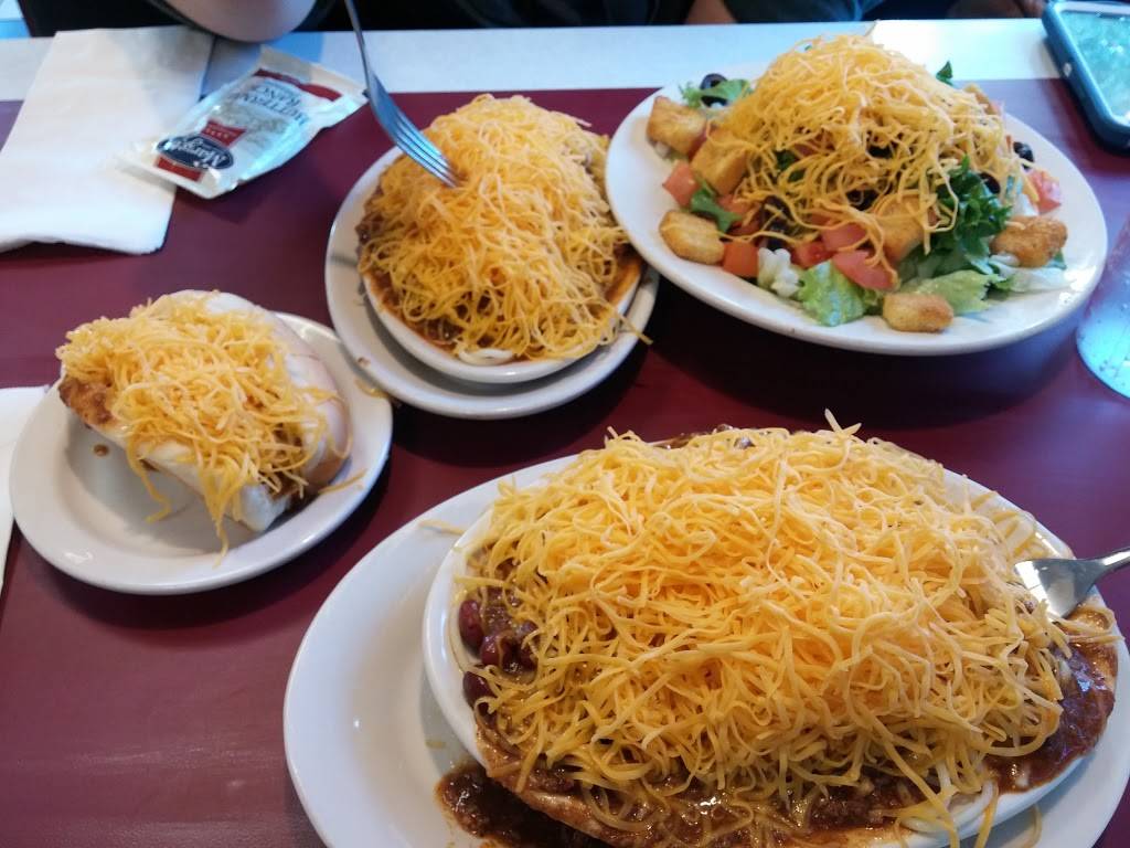 Gold Star Chili | restaurant | 21 E Galbraith Rd, Cincinnati, OH 45215, USA | 5137618633 OR +1 513-761-8633