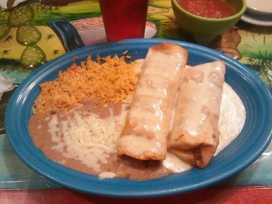 3 agaves mexican restaurant & grill | restaurant | 8411 Windfall Ln, Camby, IN 46113, United States | 3178212943 OR +1 317-821-2943