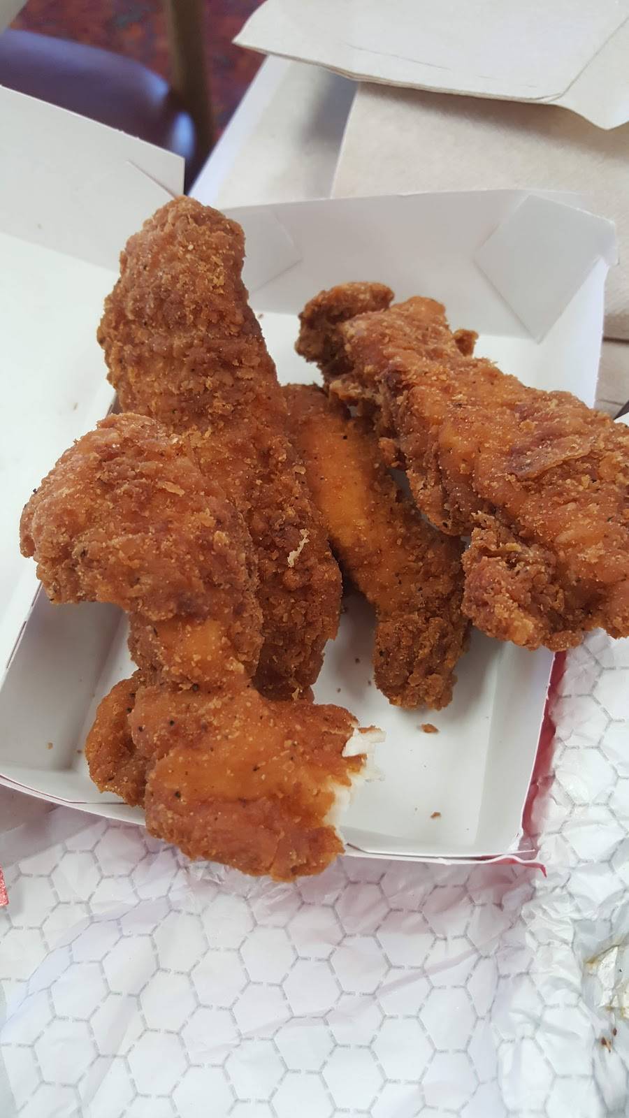 Wendys | restaurant | 2727 Eaton Rapids Rd, Lansing, MI 48911, USA | 5173947851 OR +1 517-394-7851