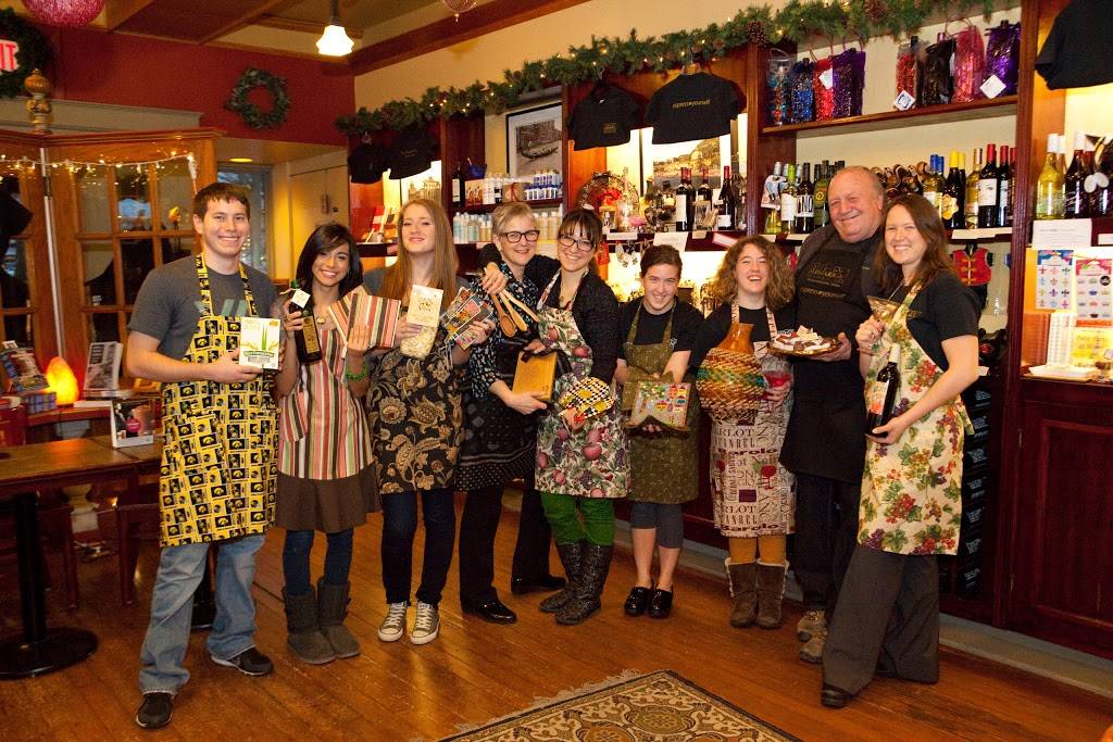 Dodicis Shop | meal takeaway | 120 S Iowa Ave, Washington, IA 52353, USA | 3196534712 OR +1 319-653-4712