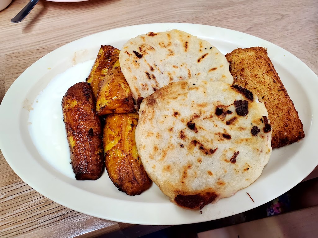 Torogoz | restaurant | 6440 W 43rd St Suite 8, Houston, TX 77092, USA | 7136885993 OR +1 713-688-5993