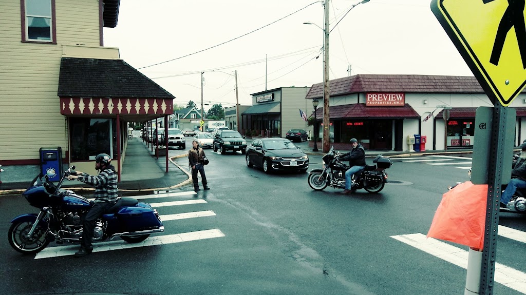 Stanwood Hotel & Saloon | restaurant | 26926 102nd Ave NW, Stanwood, WA 98292, USA | 3606292888 OR +1 360-629-2888