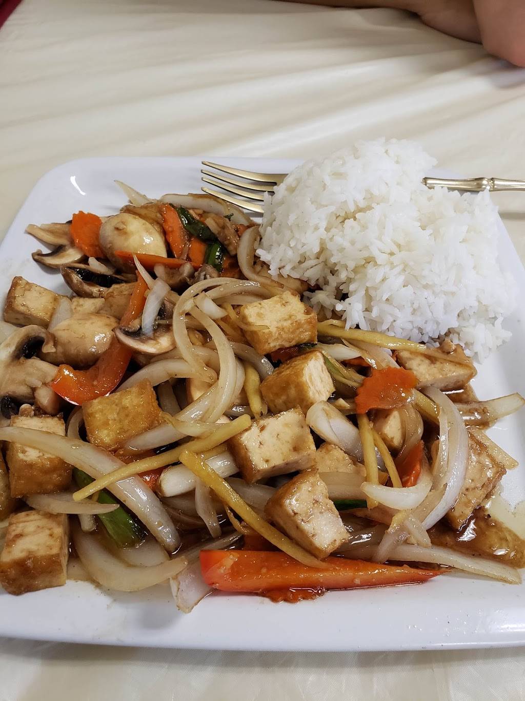 Tasty Thai Cuisine | restaurant | 907 SW Gibbs St, Portland, OR 97239, USA | 5039735907 OR +1 503-973-5907