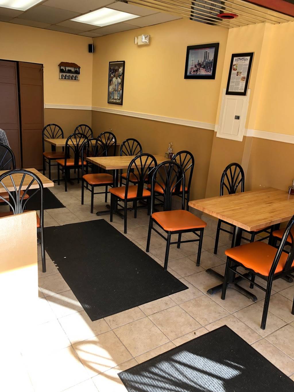 Mr Pio Pio | restaurant | 160 Quail St, Albany, NY 12203, USA | 5184632800 OR +1 518-463-2800