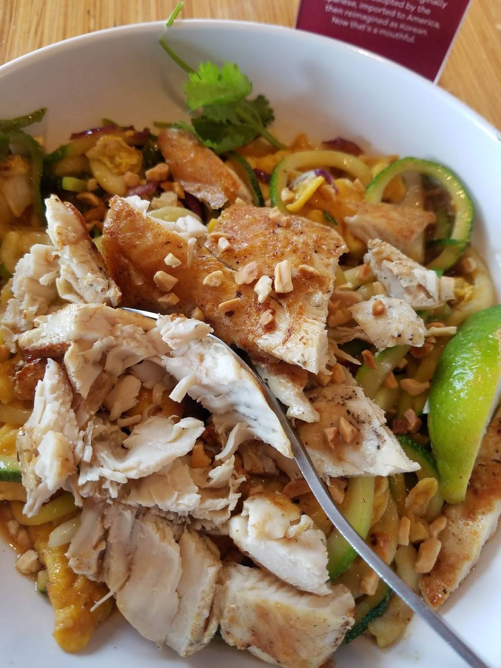 Noodles and Company | restaurant | 544 E Ogden Ave, Milwaukee, WI 53202, USA | 4142739705 OR +1 414-273-9705