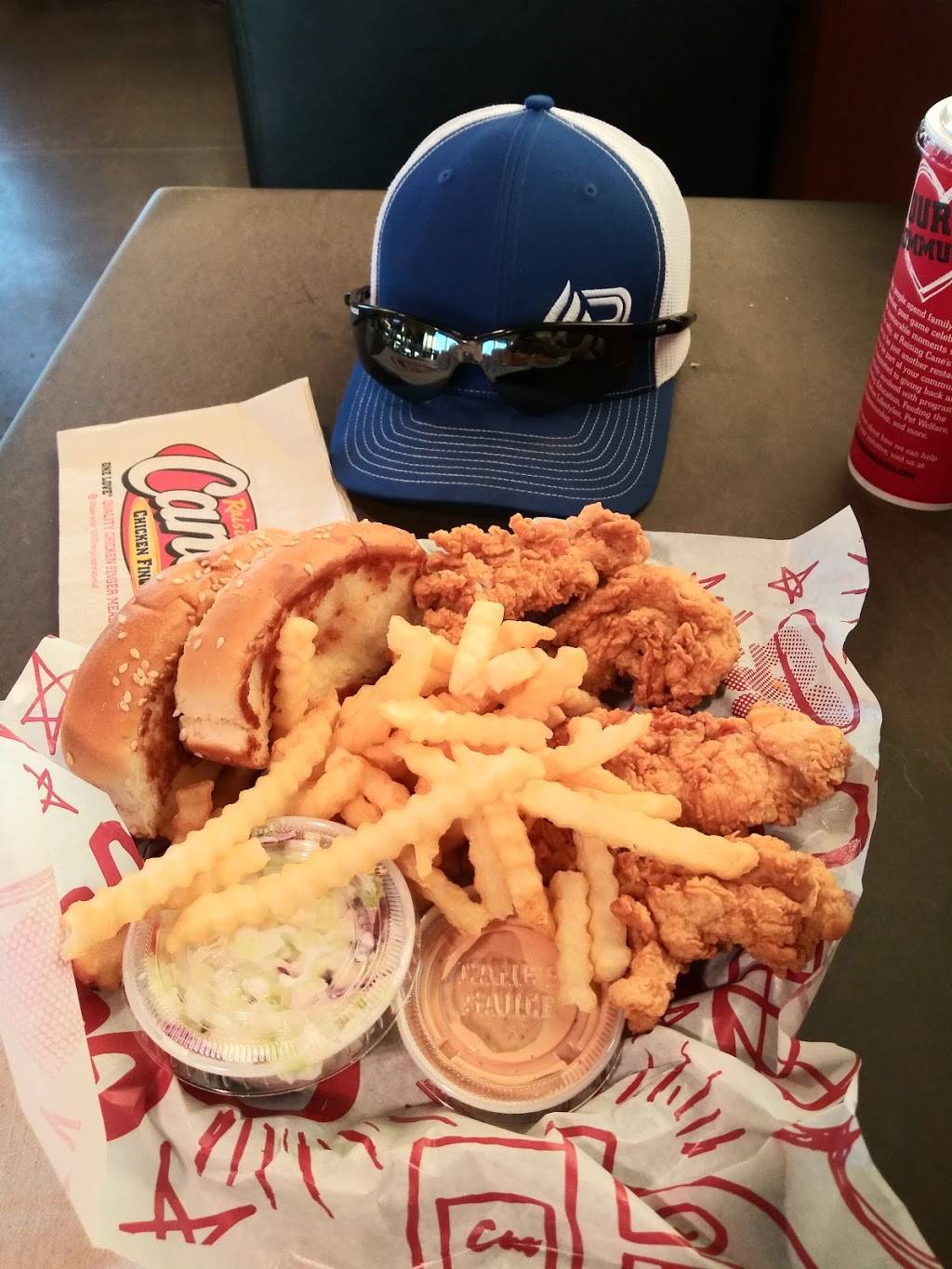 Raising Canes Chicken Fingers | meal takeaway | 1127 Garth Brooks Blvd, Yukon, OK 73099, USA | 4053503130 OR +1 405-350-3130