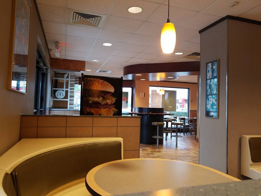 McDonalds | cafe | 3143 Emerson St, Jacksonville, FL 32207, USA | 9043964477 OR +1 904-396-4477