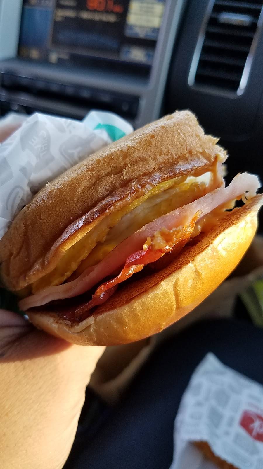 Jack in the Box | restaurant | 89 S, Beaumont Ave, Beaumont, CA 92223, USA | 9517692888 OR +1 951-769-2888