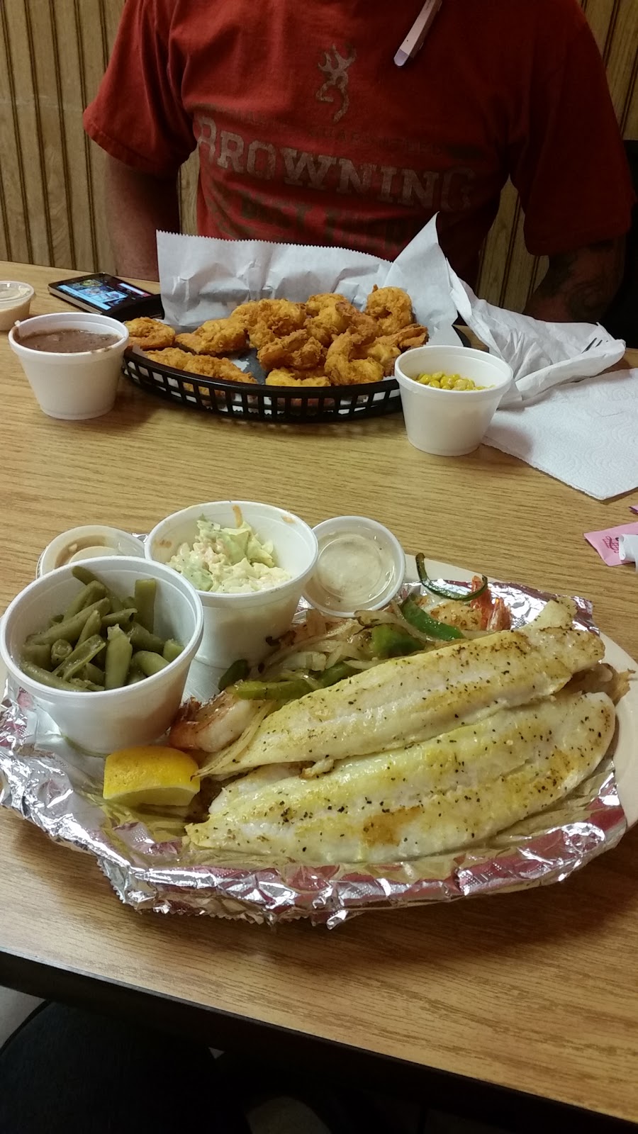 Sams Southern Eatery | restaurant | 216 Well Rd, West Monroe, LA 71291, USA | 3183975141 OR +1 318-397-5141