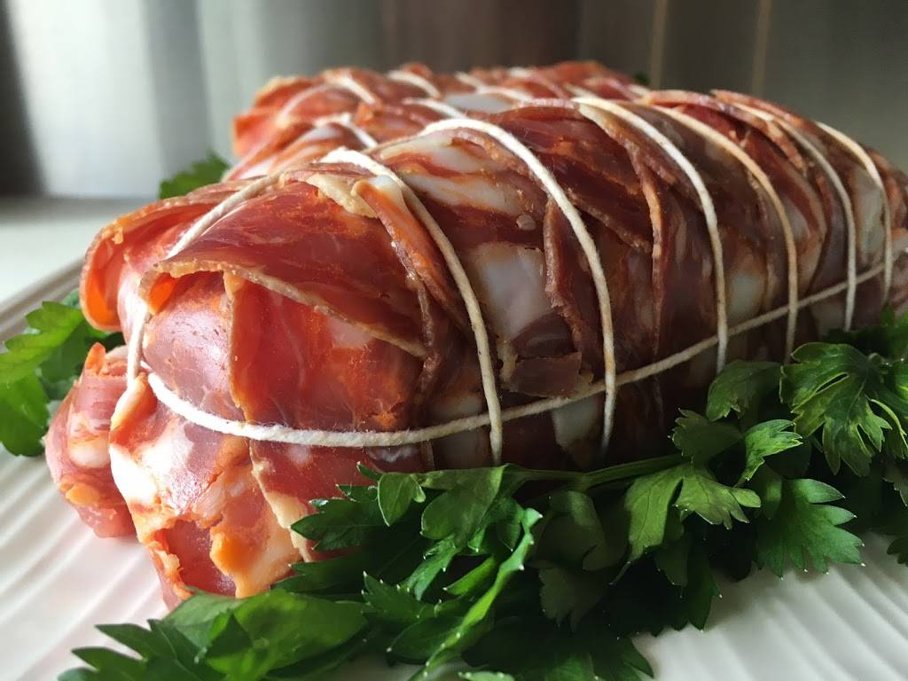 Primal Cuts | restaurant | 550 Lansdowne St W, Peterborough, ON K9J 8J8, Canada | 7057756328 OR +1 705-775-6328