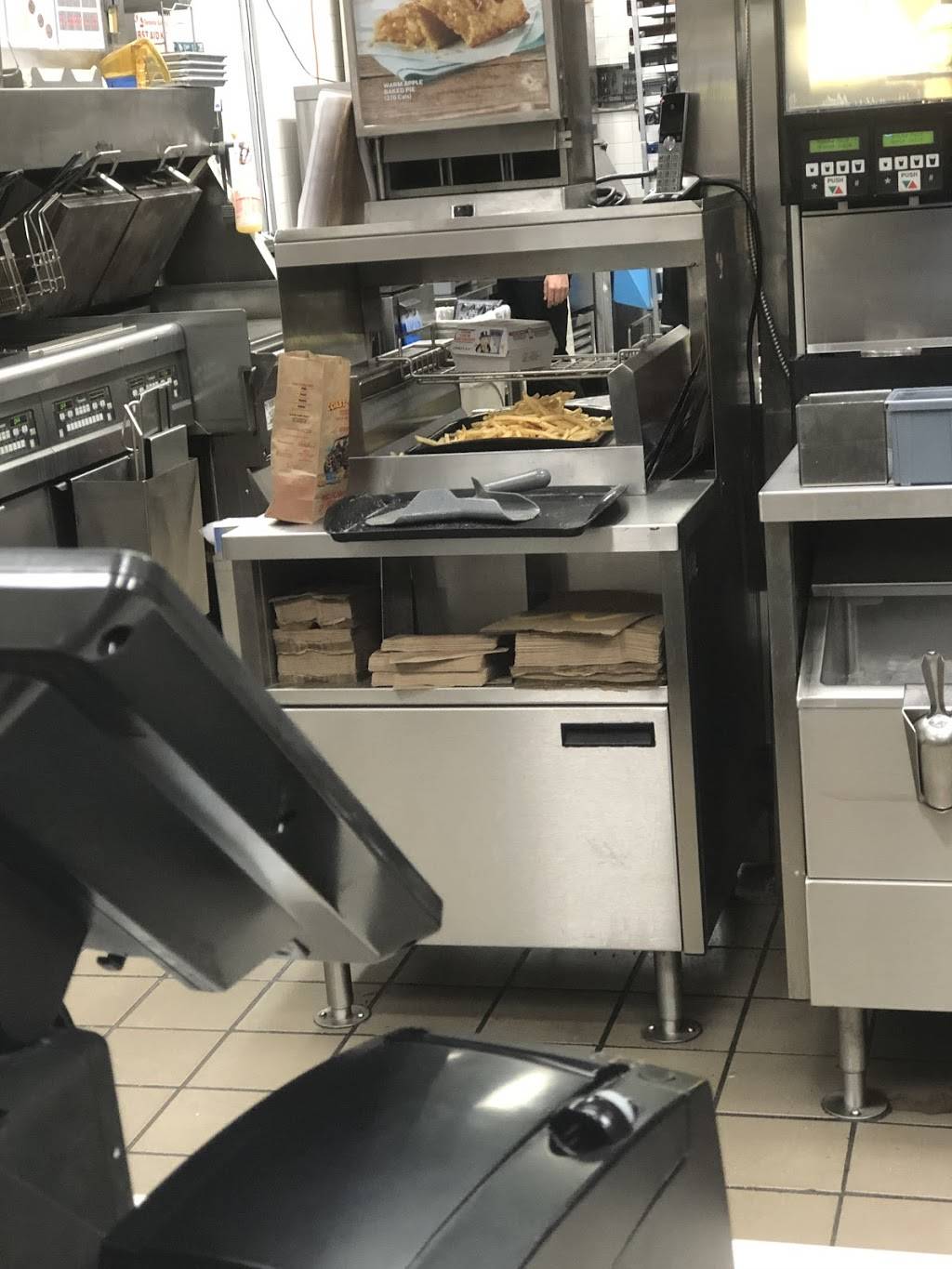 McDonalds | cafe | 3155 Argentia Rd, Mississauga, ON L5N 8E1, Canada | 9058243728 OR +1 905-824-3728