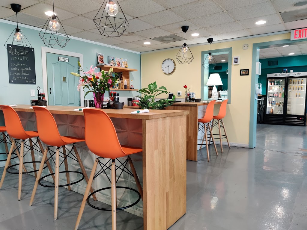 Lovely Square | restaurant | 6559 Gateway Ave, Sarasota, FL 34231, USA | 9417242512 OR +1 941-724-2512