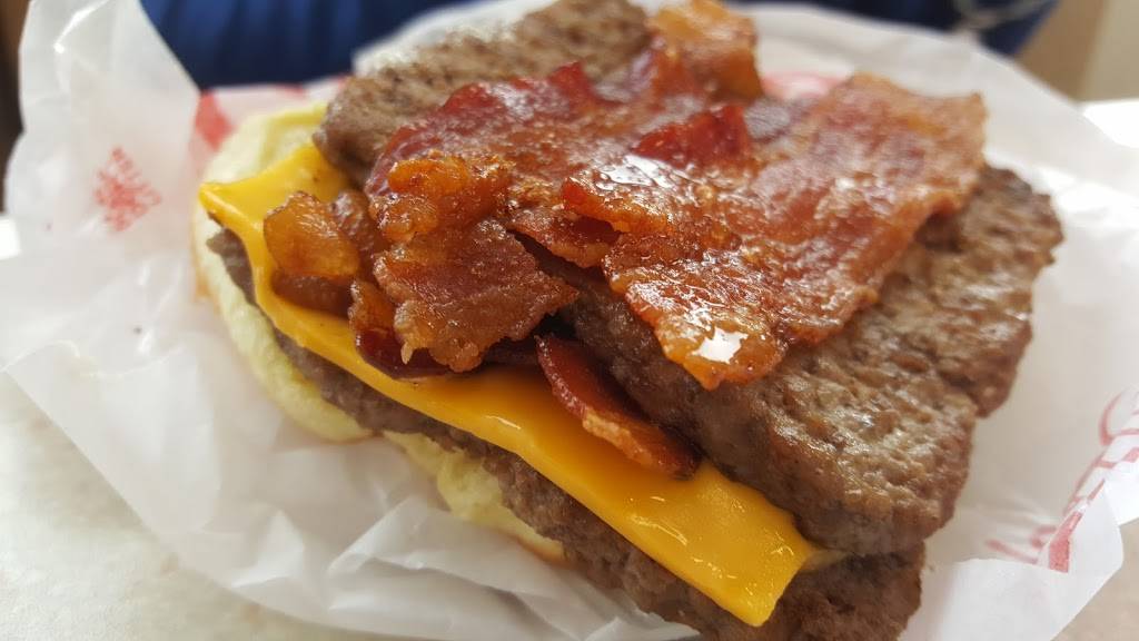 Wendys | restaurant | 8003 Calumet Ave, Munster, IN 46321, USA | 2198364810 OR +1 219-836-4810