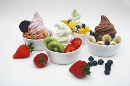 Froyo Chicago | restaurant | 3746 N Southport Ave, Chicago, IL 60613, USA | 7738570119 OR +1 773-857-0119