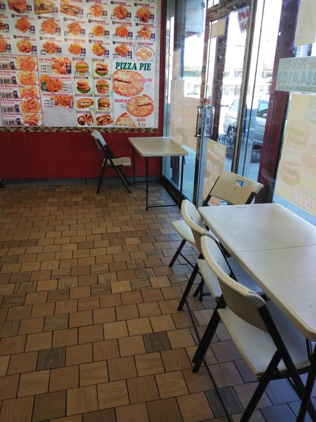 Crown Fried Chicken | restaurant | 1076 E 165th St, Bronx, NY 10459, USA | 7183287632 OR +1 718-328-7632