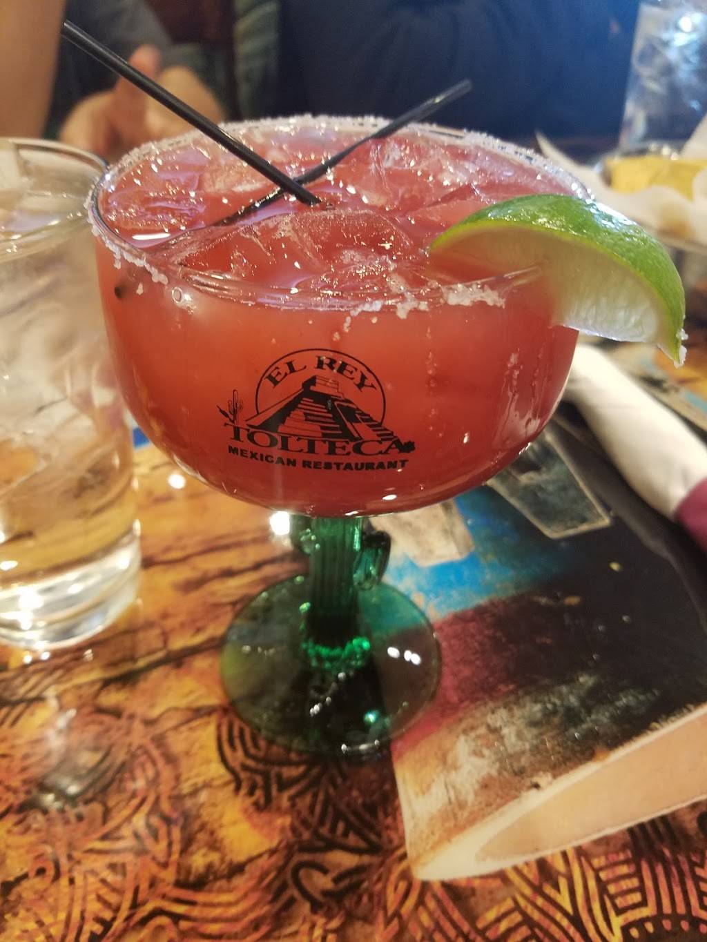 El Rey Tolteca | restaurant | 44110 Ashburn Village Blvd #182, Ashburn, VA 20147, USA | 5719180445 OR +1 571-918-0445