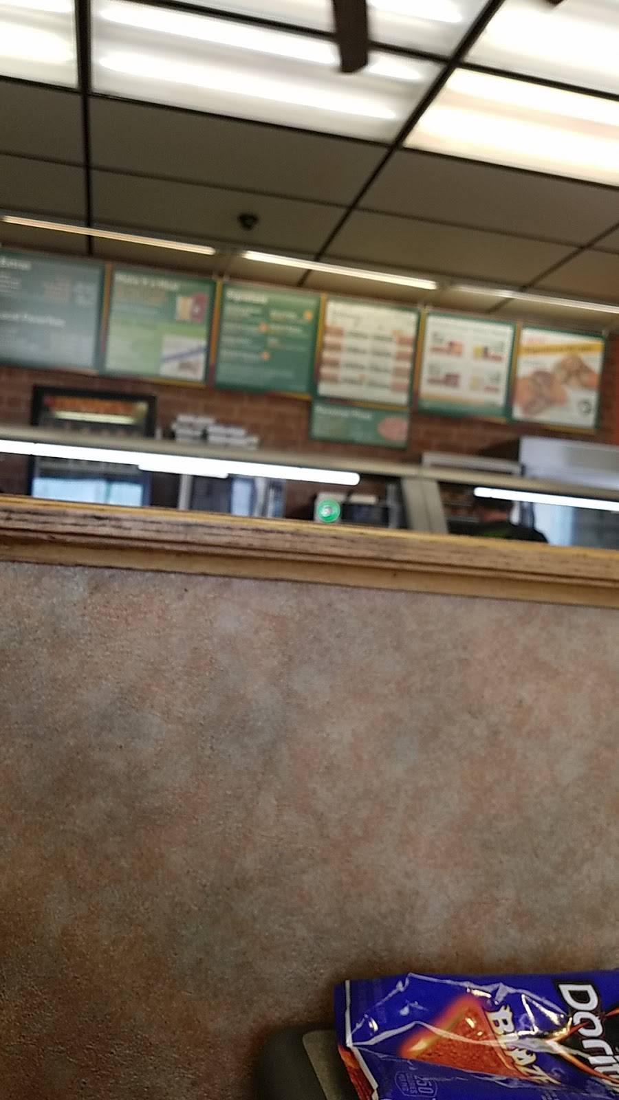 Subway | restaurant | 1220 N State Rd, Flora, IL 62839, USA | 6186627900 OR +1 618-662-7900