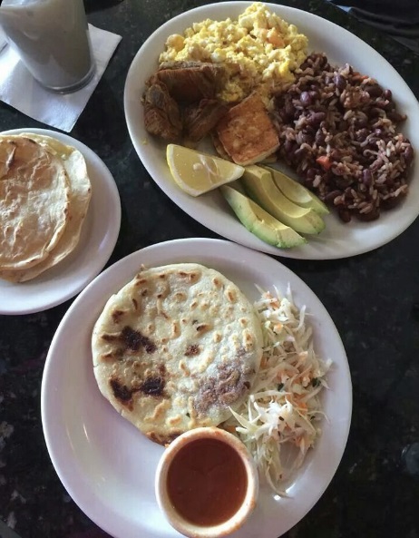 Latin Love Kitchen ( PUPUSERIA ) | restaurant | 221 E Center St, Kingsport, TN 37660, United States | 4237650174 OR +1 423-765-0174