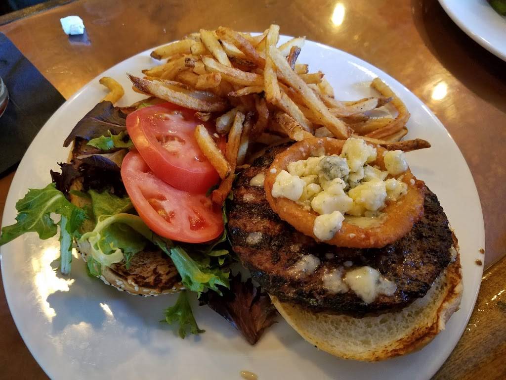 1836 Kitchen and Taproom | restaurant | 34 E Broad Way, Lovettsville, VA 20180, USA | 5406685835 OR +1 540-668-5835