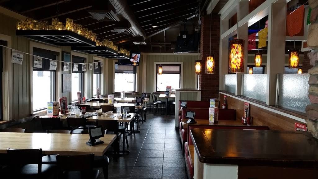 Chilis Grill & Bar | restaurant | 4363 Bay Rd, Saginaw, MI 48603, USA | 9897974470 OR +1 989-797-4470