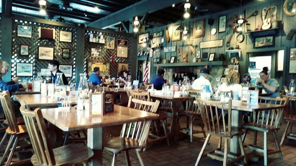 Cracker Barrel Old Country Store | restaurant | 2302 S 1st St, Lufkin, TX 75904, USA | 9366995020 OR +1 936-699-5020