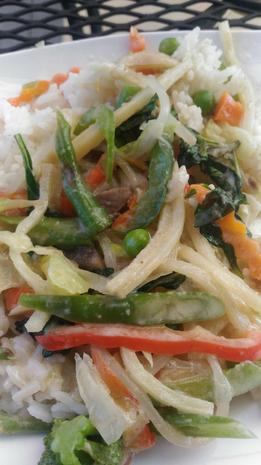 Rim Talay Thai Cuisine | restaurant | 508 Mission Ave, Oceanside, CA 92054, USA | 7604352007 OR +1 760-435-2007