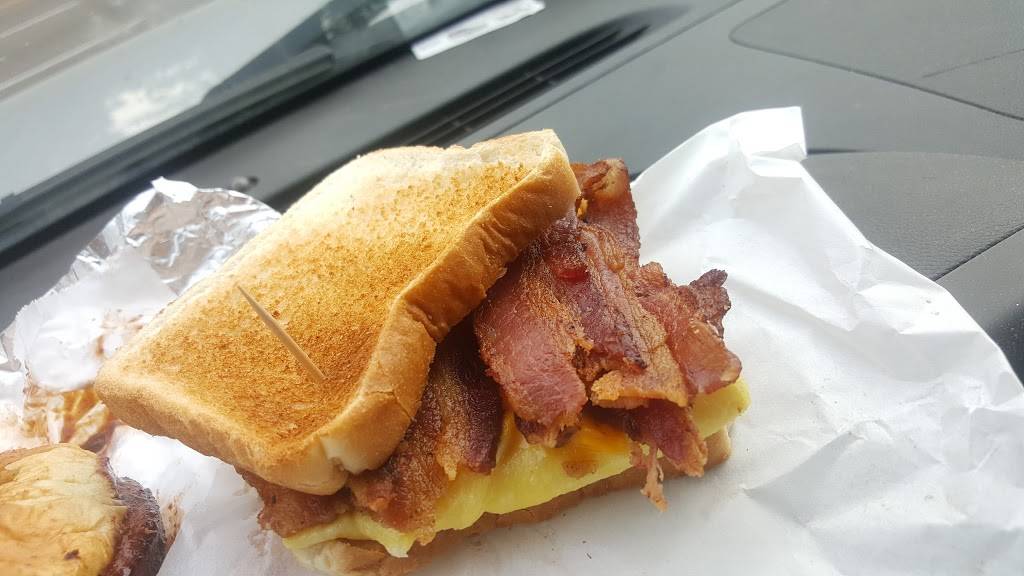 Bryants Breakfast | restaurant | 3965 Summer Ave, Memphis, TN 38122, USA | 9013247494 OR +1 901-324-7494