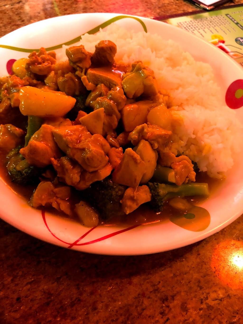 Maikley Cafe | restaurant | 5819 8th Ave, Brooklyn, NY 11220, USA | 7186333838 OR +1 718-633-3838