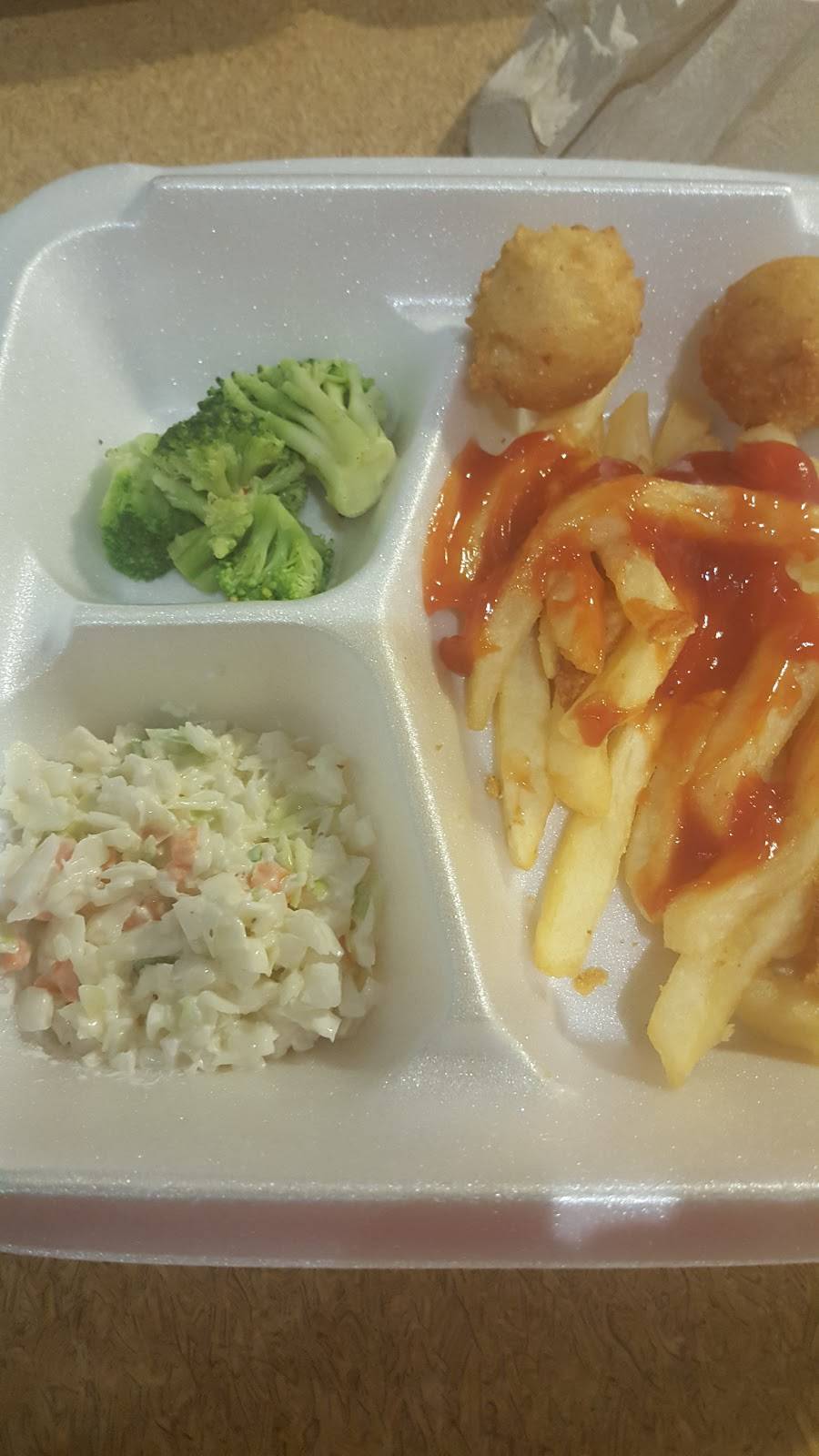 Captain Ds | restaurant | 560 W Town Plz, Bessemer, AL 35020, USA | 2054283704 OR +1 205-428-3704