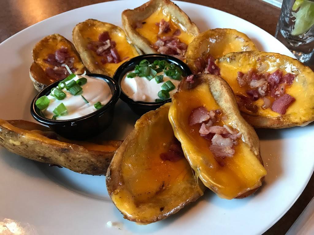 TGI Fridays | restaurant | 5740 Silver Hill Rd, Forestville, MD 20747, USA | 3014205520 OR +1 301-420-5520