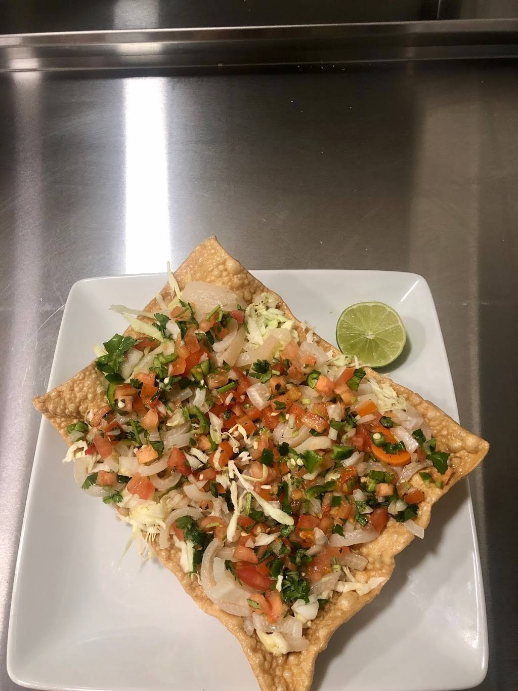 Temptations Mexican restaurant & lounge | restaurant | 60 W Hollis St, Nashua, NH 03060, USA | 6038648250 OR +1 603-864-8250