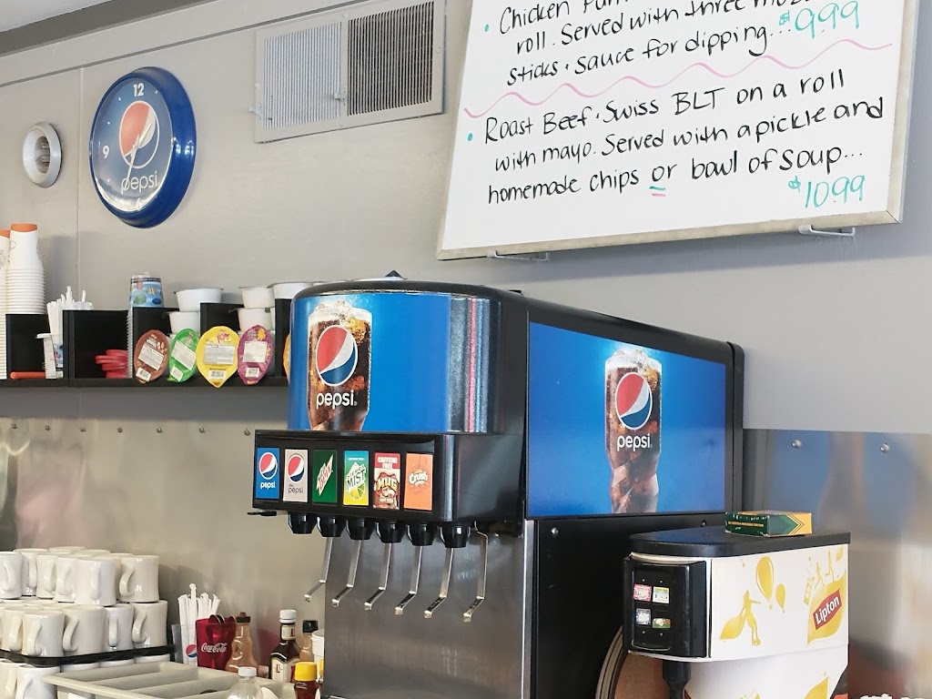 Lindsays | cafe | 1122 Main St, Leeds, NY 12414, USA | 5189431266 OR +1 518-943-1266