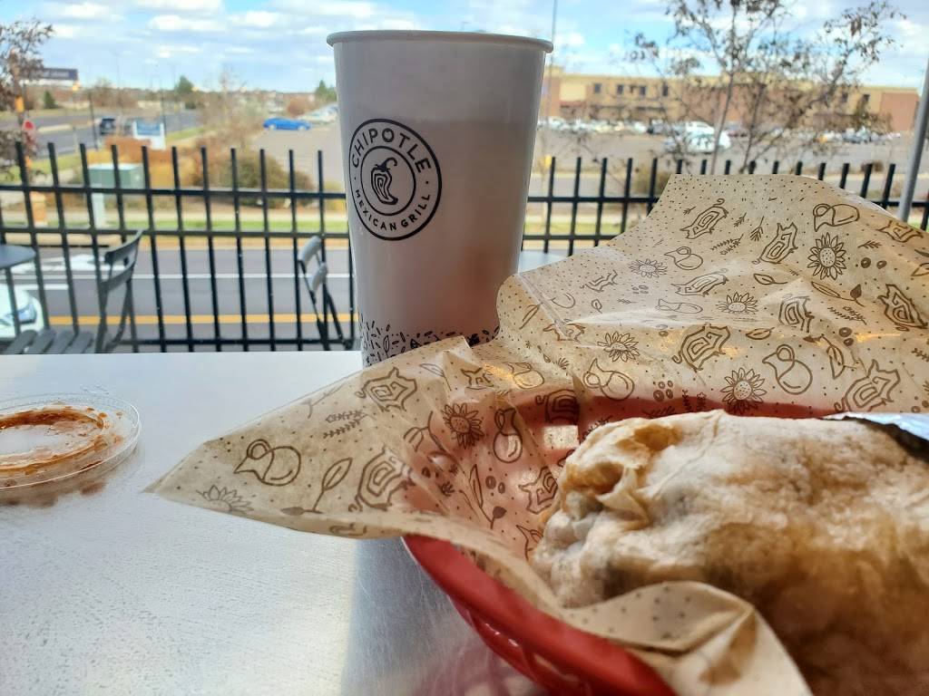 Chipotle Mexican Grill | restaurant | 24100 E Commons Ave Ste 101, Aurora, CO 80016, USA | 3034003855 OR +1 303-400-3855