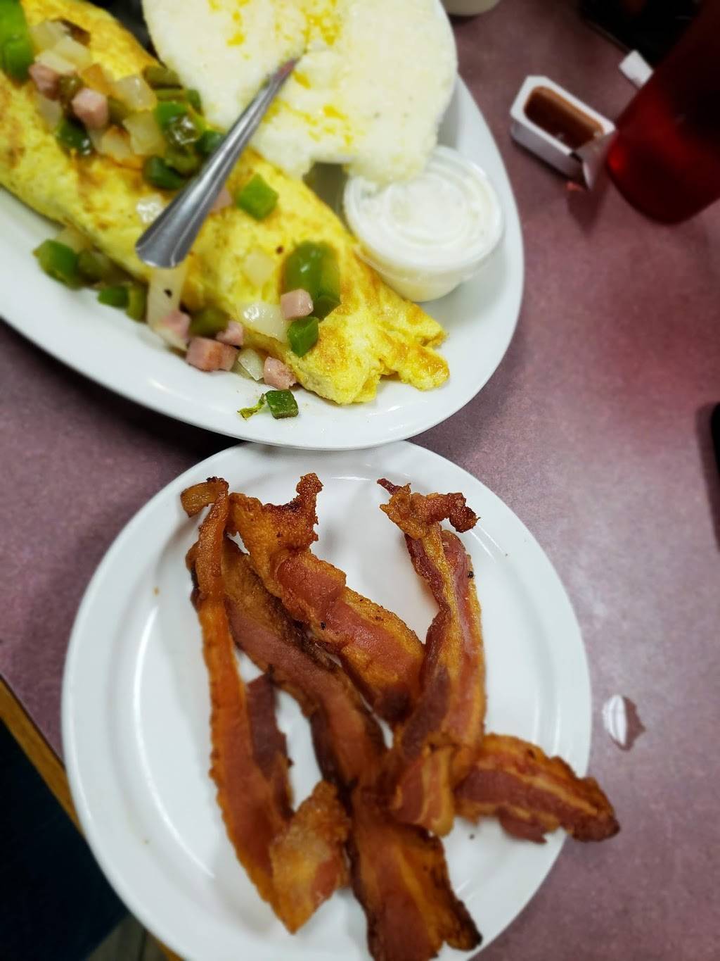 Petes Place | restaurant | 6774 Forest Hill Blvd, Greenacres, FL 33413, USA | 5616416543 OR +1 561-641-6543