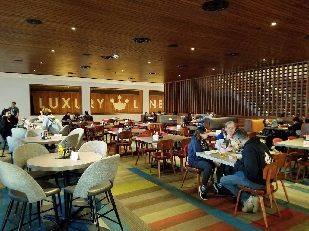 McDonalds | cafe | 10900 Katella Ave, Anaheim, CA 92804, USA | 7149564275 OR +1 714-956-4275