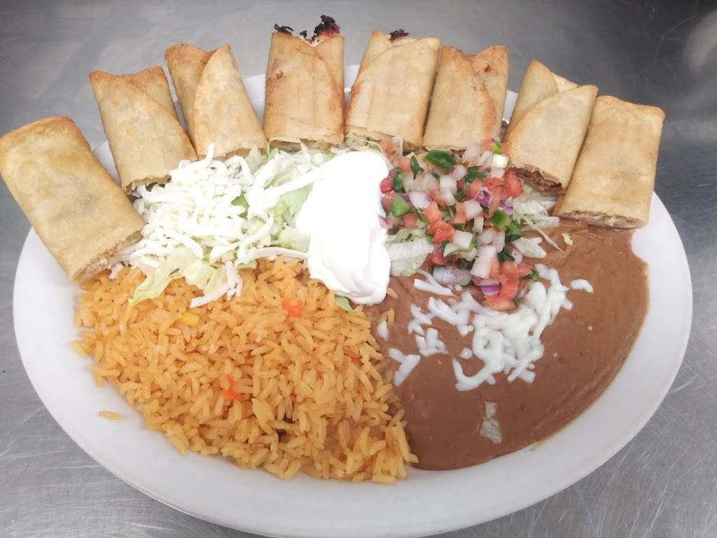 La Casa Mexican Restaurant | restaurant | 508 N Jefferson Way, Indianola, IA 50125, USA | 5159629422 OR +1 515-962-9422