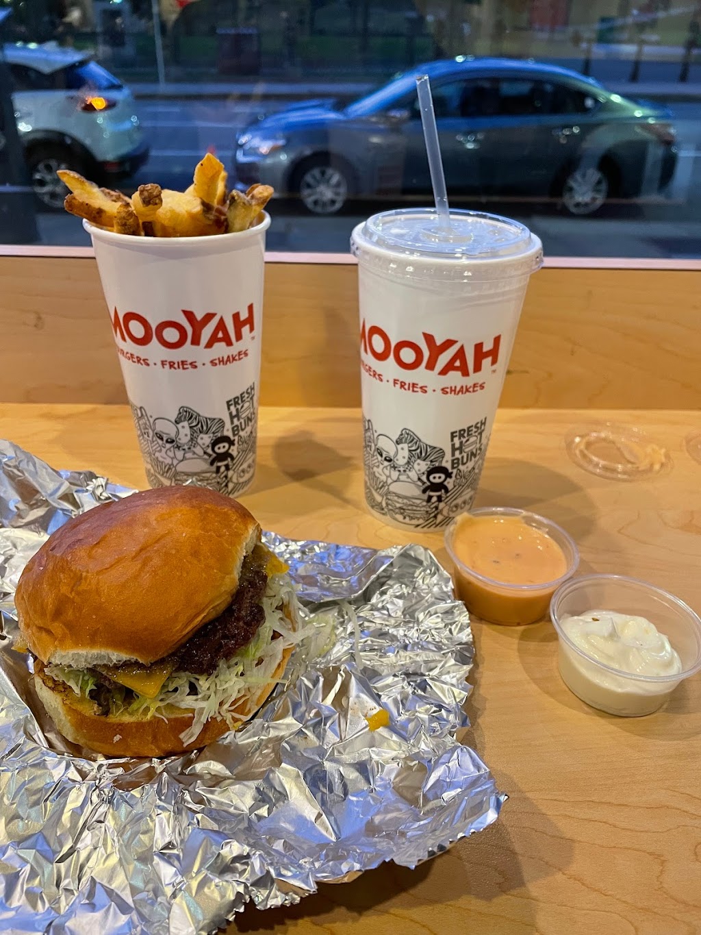 MOOYAH Burgers, Fries & Shakes | restaurant | 140 Tremont St, Boston, MA 02111, USA | 8572770176 OR +1 857-277-0176