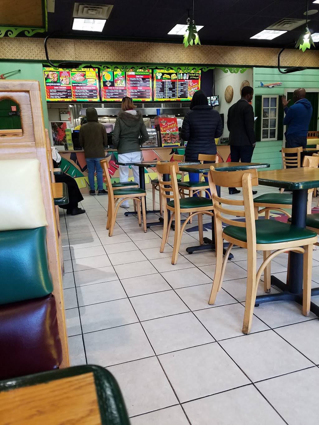 de Islands | restaurant | 8203 Flatlands Ave, Brooklyn, NY 11236, USA | 7182413609 OR +1 718-241-3609