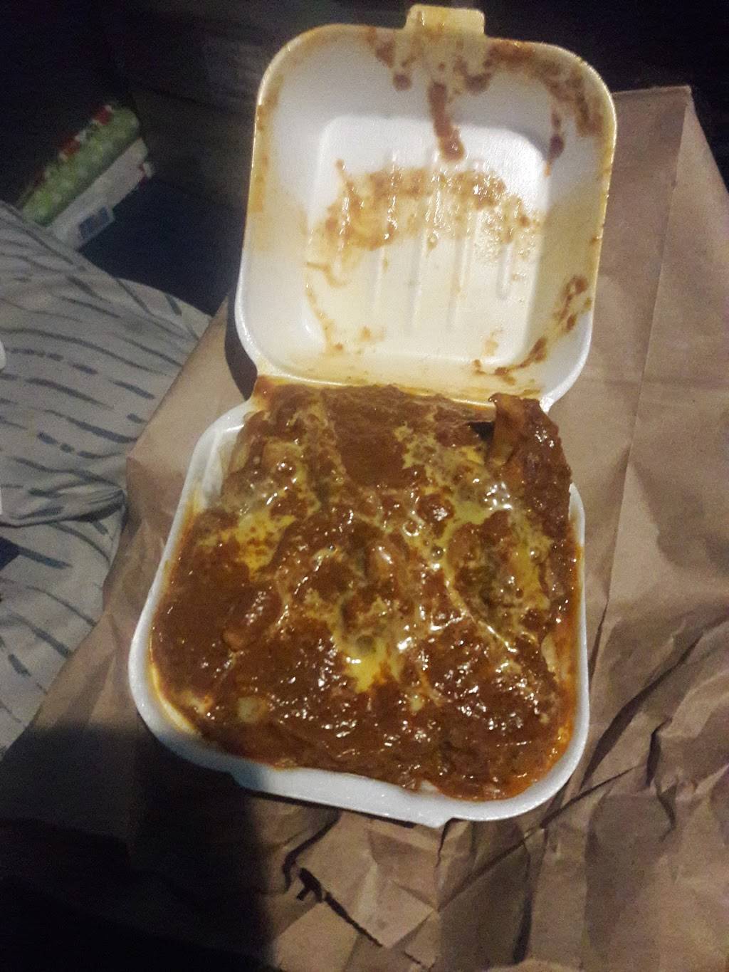 Hollywood Coney Island | restaurant | 20240 Grand River Ave, Detroit, MI 48219, USA | 3135355100 OR +1 313-535-5100