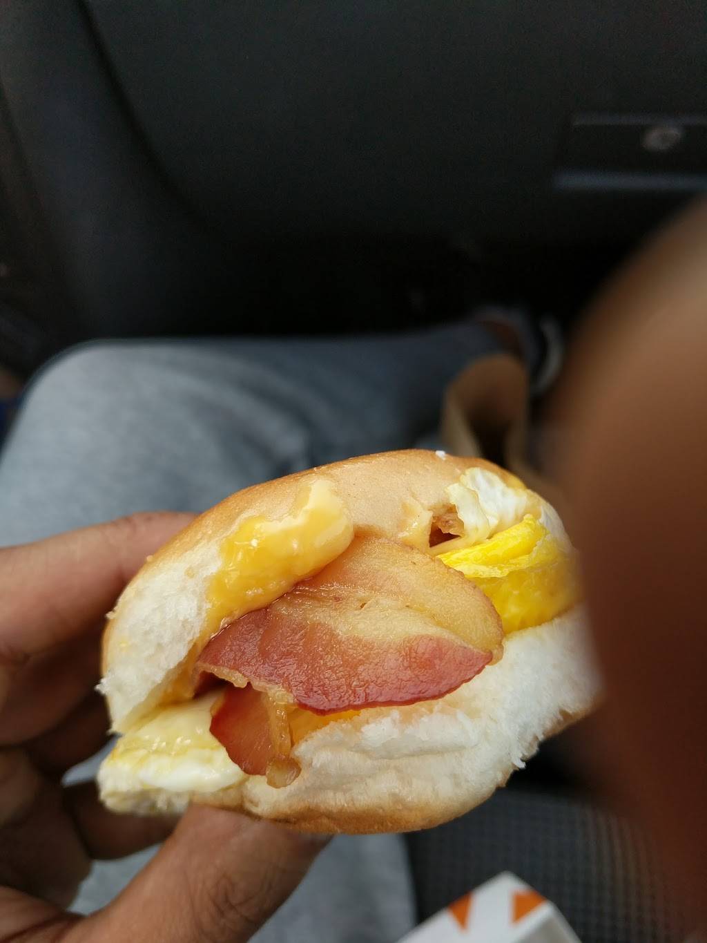 White Castle | restaurant | 6364 Woodward Ave, Detroit, MI 48202, USA | 3139725556 OR +1 313-972-5556