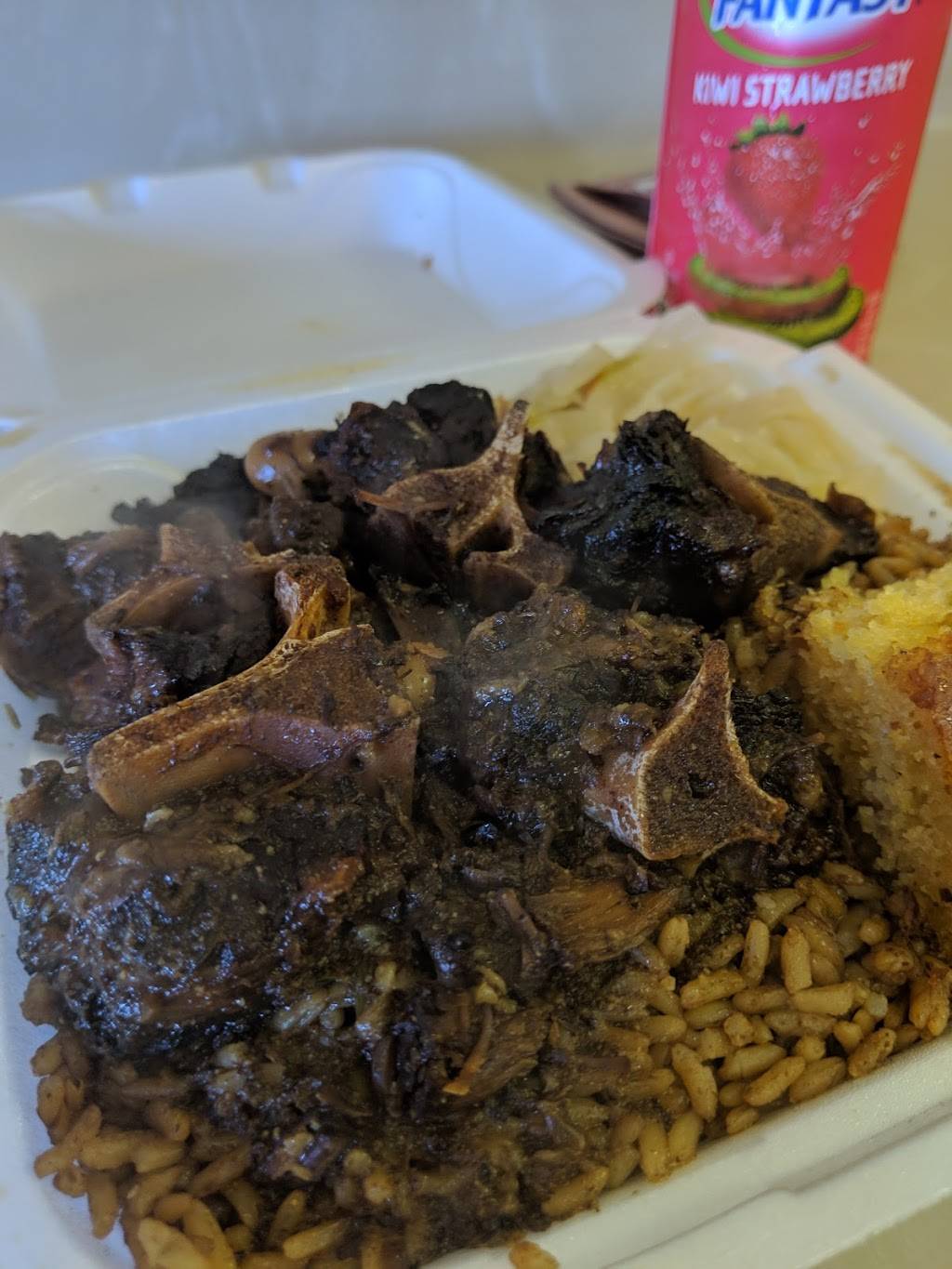 Montego Bay | restaurant | 1562 S French Ave, Sanford, FL 32771, USA | 4073200930 OR +1 407-320-0930