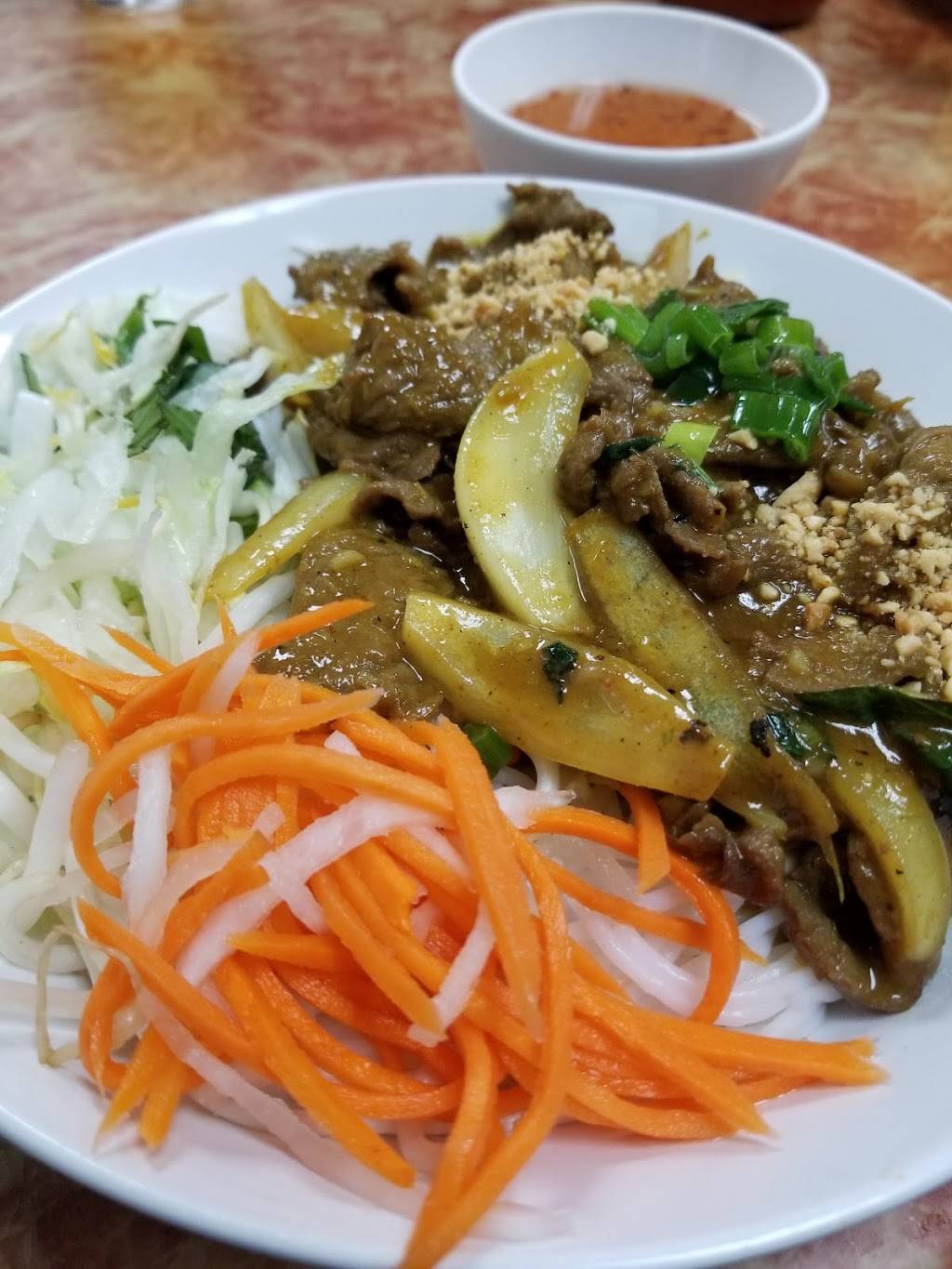 Old Saigon | restaurant | 971 Industry Dr, Tukwila, WA 98188, USA | 2065754678 OR +1 206-575-4678