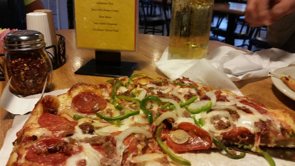 Bellas Pizza | restaurant | 872 E Main St, Abingdon, VA 24210, USA | 2766288101 OR +1 276-628-8101