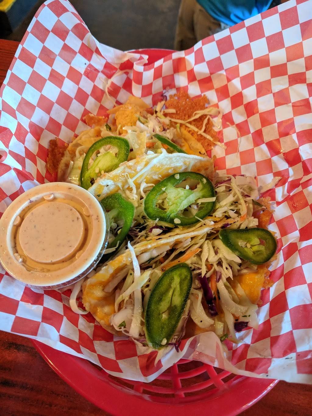 Stumpys Lakeside Grill | restaurant | 2323 S Morgan St, Granbury, TX 76048, USA | 8172791000 OR +1 817-279-1000