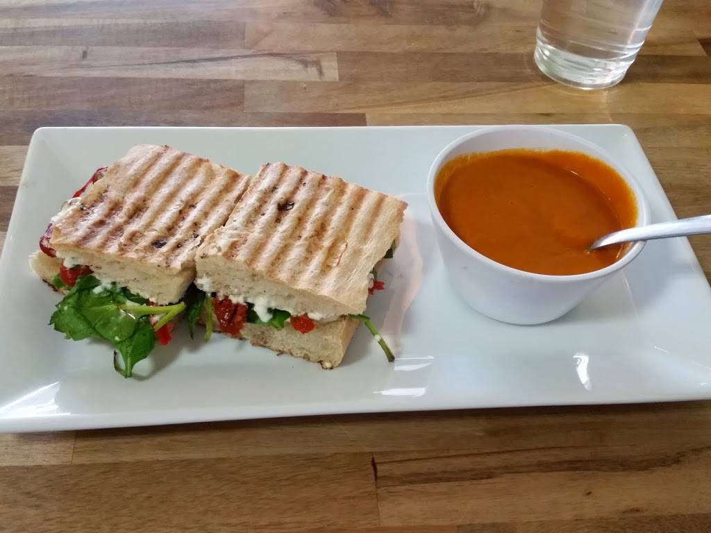 Tropical Smoothie Cafe | restaurant | 1434 Sams Dr Suite 101, Chesapeake, VA 23320, USA | 7574109543 OR +1 757-410-9543