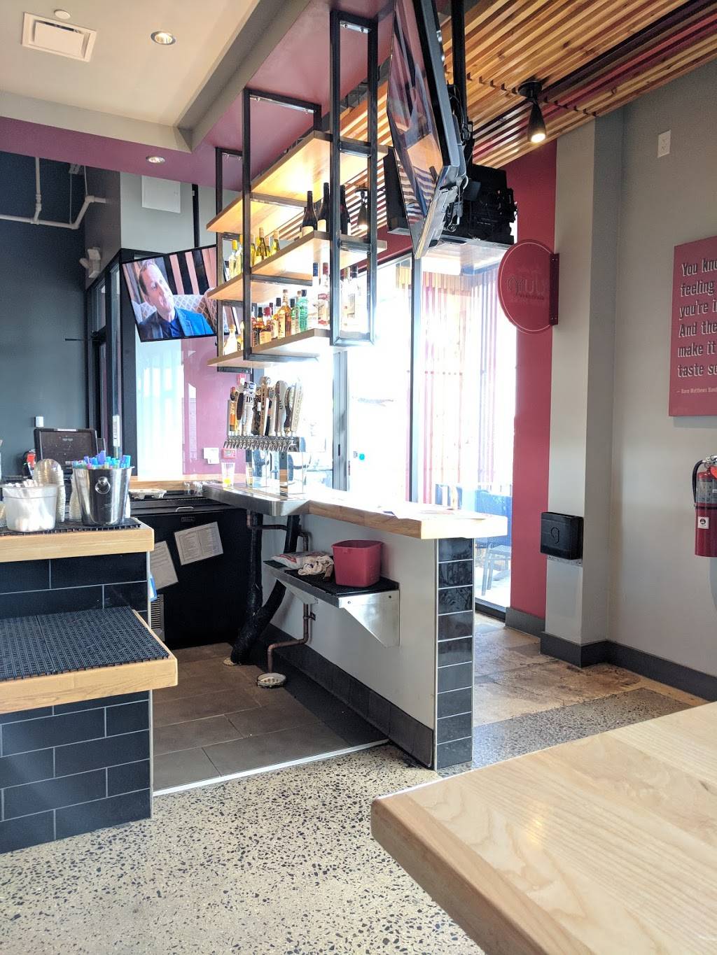 Grub Burger Bar | restaurant | 254 Montgomery Mall, North Wales, PA 19454, USA | 2155831242 OR +1 215-583-1242