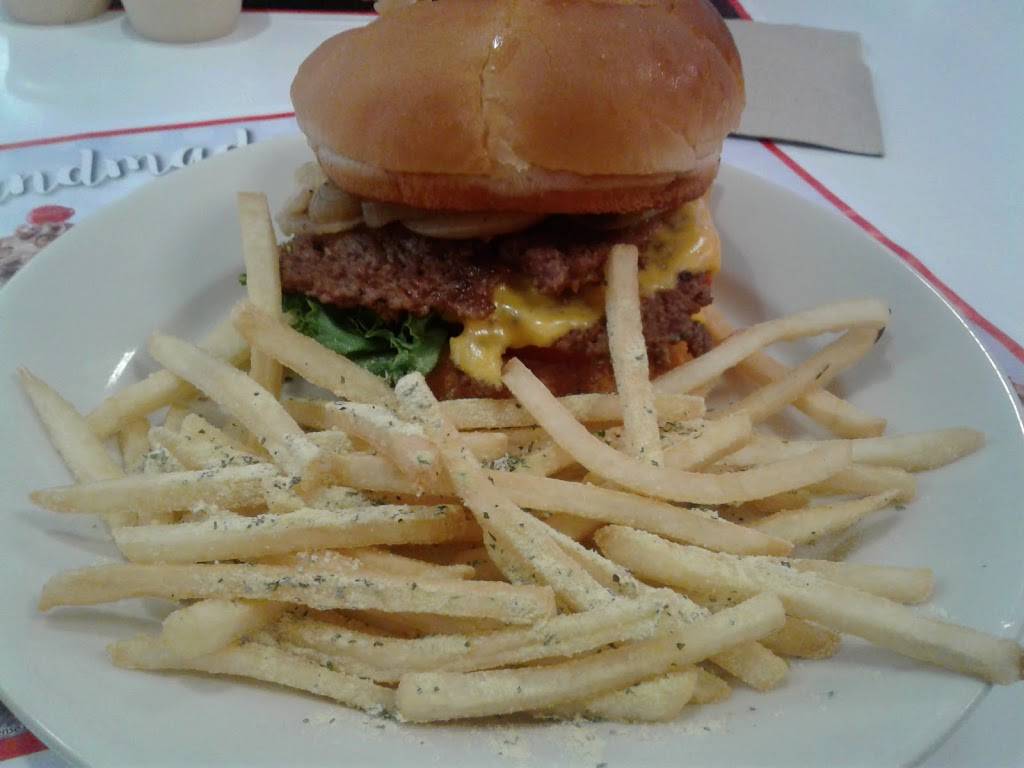 Steak n Shake | restaurant | 606 N Bluff Rd, Collinsville, IL 62234, USA | 6186230004 OR +1 618-623-0004